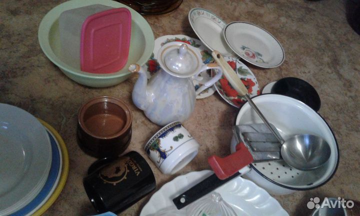 Кухонная утварь - коробка и 2 пакета