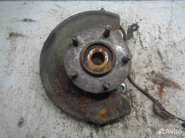 Кулак поворотный правый Mitsubishi Outlander XL