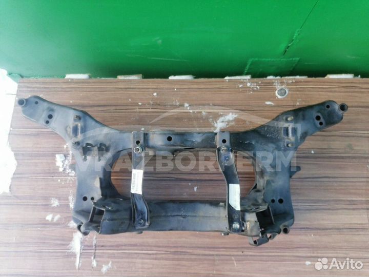 Подрамник задний Nissan X-Trail