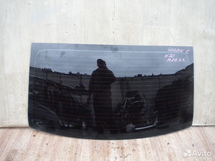 Стекло заднее №20 Renault Logan 1 2011