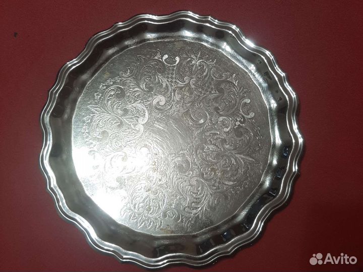 Поднос и подстаканники