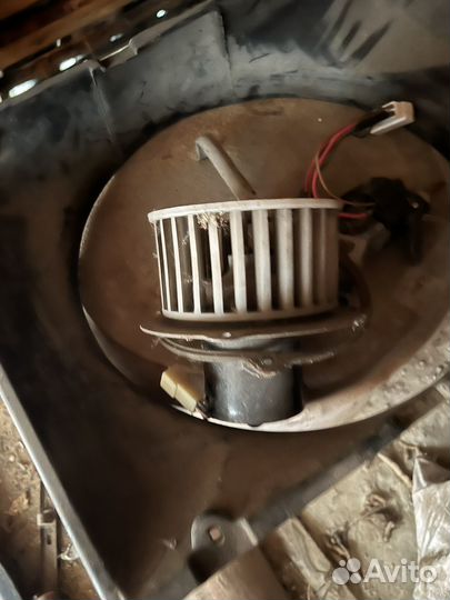 Продам моторчик печки газ 3110