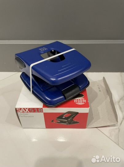 Дырокол Sax 518 до 40 листов синий с линейкой