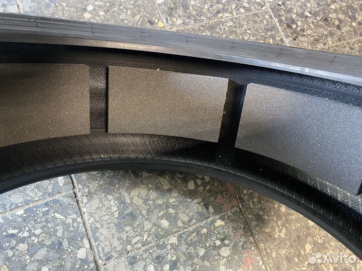 Pirelli P Zero PZ4 255/35 R21 98Y