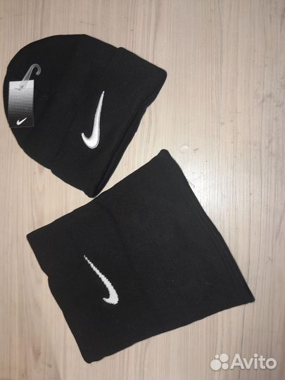 Комплект шапка и снуд nike