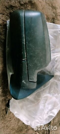 Левое заднее зеркало granta