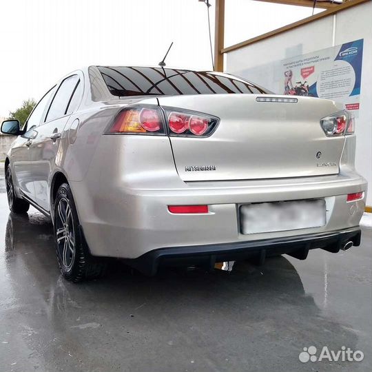 Диффузор заднего бампера для Митцубиси Лансер 10