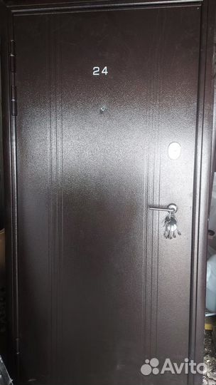 Дверь входная металлическая