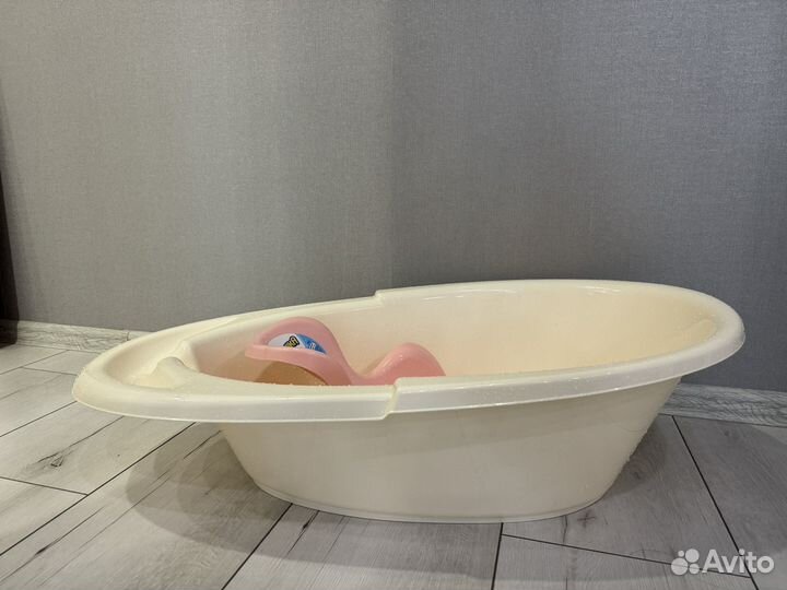 Ванночка для купания и подставка