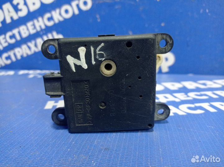 Моторчик заслонок отопителя Nissan Almera N16