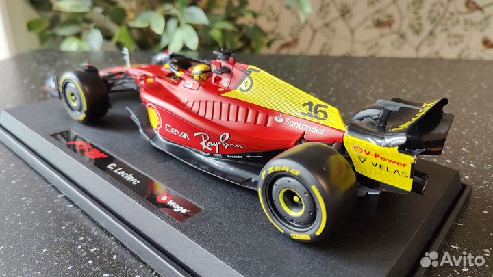 Модель 1:18 Ferrari F1-75 Leclerc 2022 Monza GP