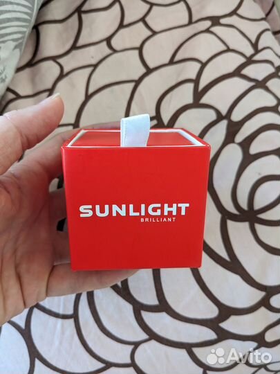 Изящные серебряные сережки Sunlight