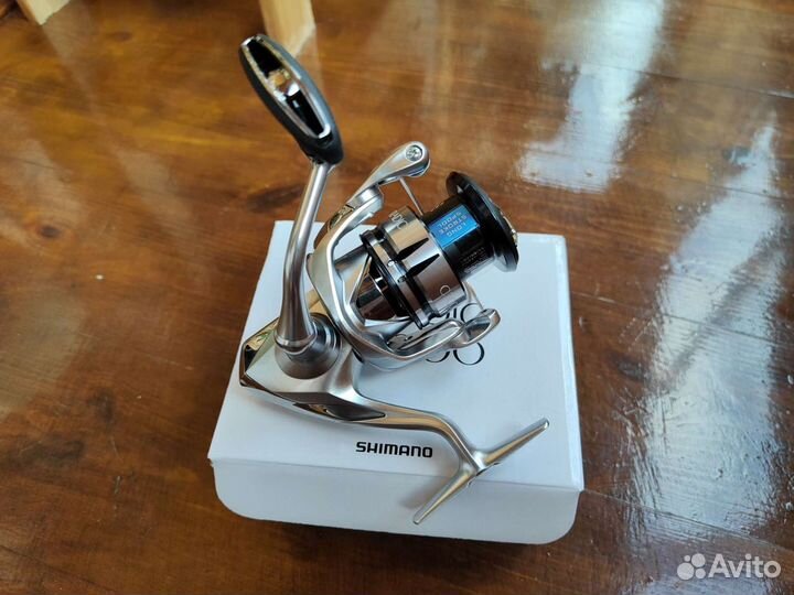Shimano stradic 2019 C3000