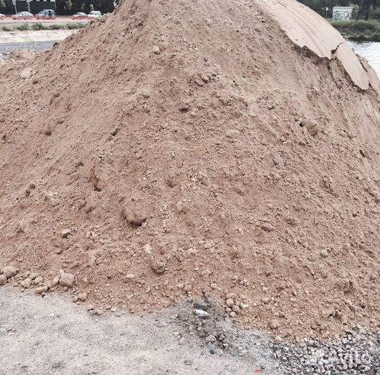 Суглинок для поднятия участка и перегной куриный.Д