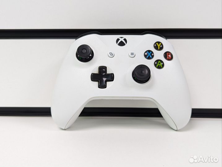 Геймпад на xbox One s