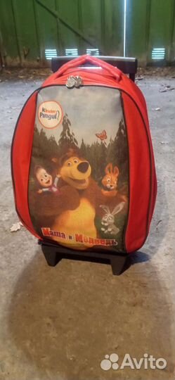 Рюкзак на колесиках