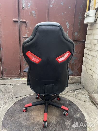 Игровой компьютерный стул бу