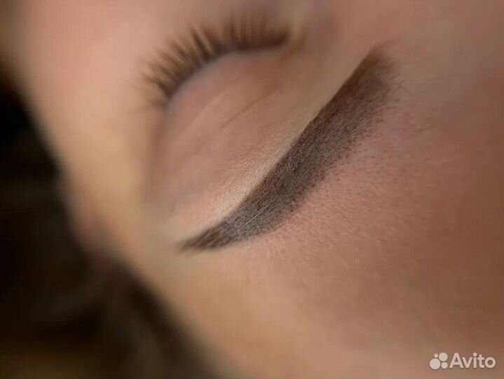 Пудровое напыление бровей