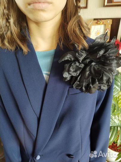 Брошь цветок из ткани