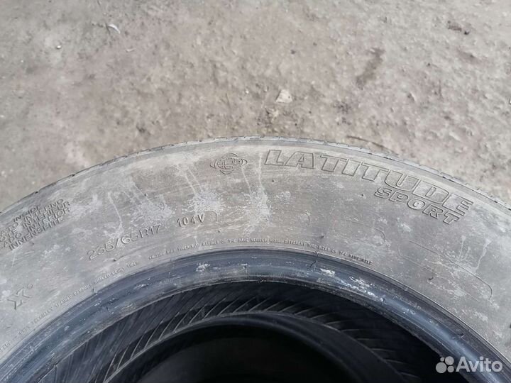 Toyo Open Country U/T 235/65 R17 104H