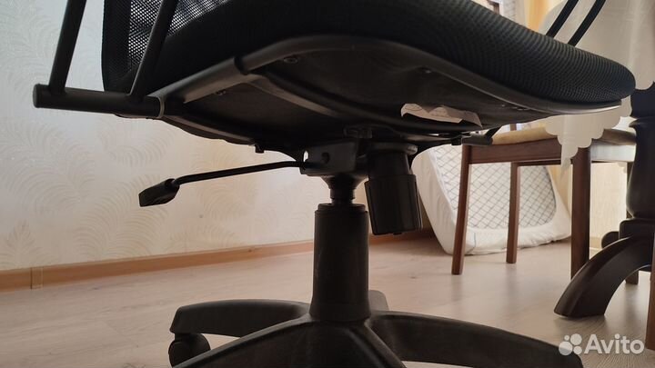 Компьютерное кресло