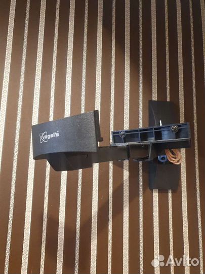 Кронштейн для колонок