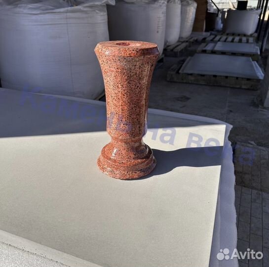 Ваза ритуальная бетонная