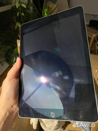 Apple iPad pro 9.7 wi-fi+celluar 32Gb (2016)