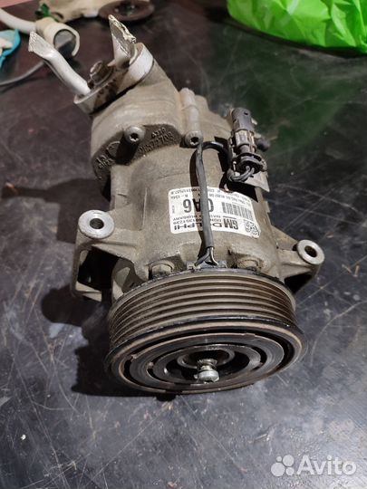 Компрессор кондиционера Opel astra j
