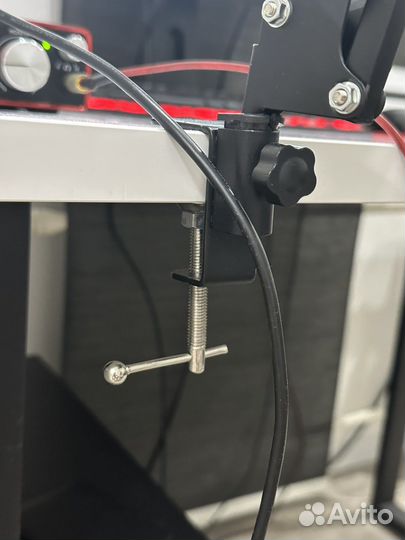 Стойка для микрофона настольная