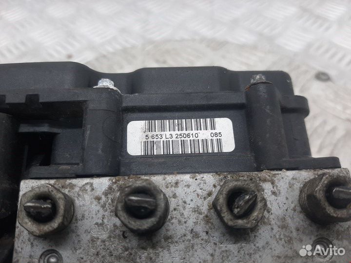 Блок ABS для Opel Corsa D 93195839