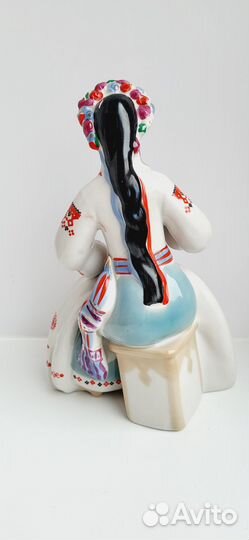 Статуэтка вышивальщица, Полонский завод художестве