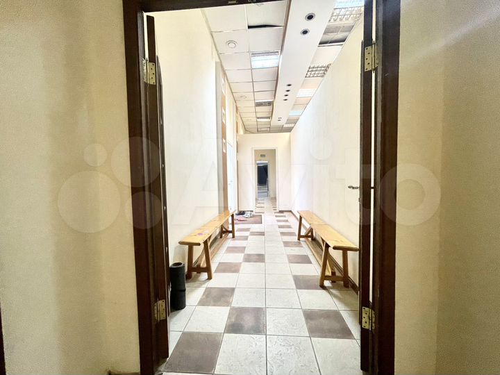 Помещение 350-500 кв.м.1 этаж. 3 отдельных входа