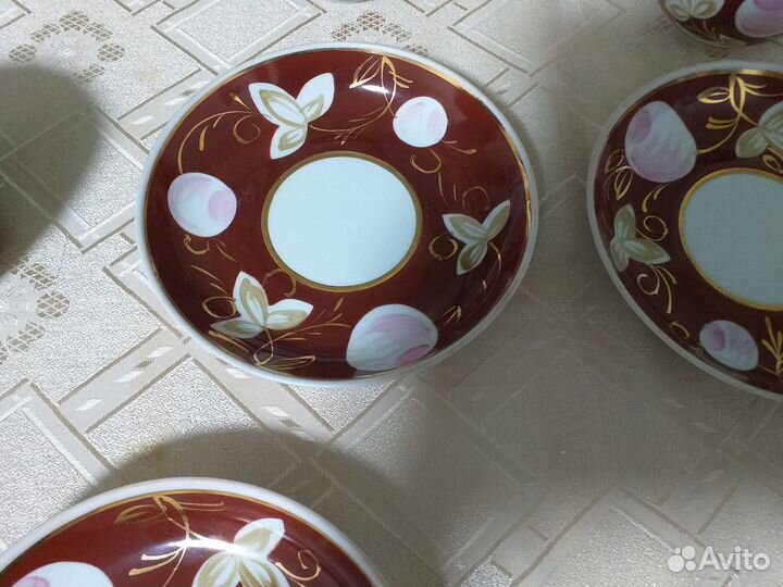 Чайная пара Вербилки, Слива на бордовом