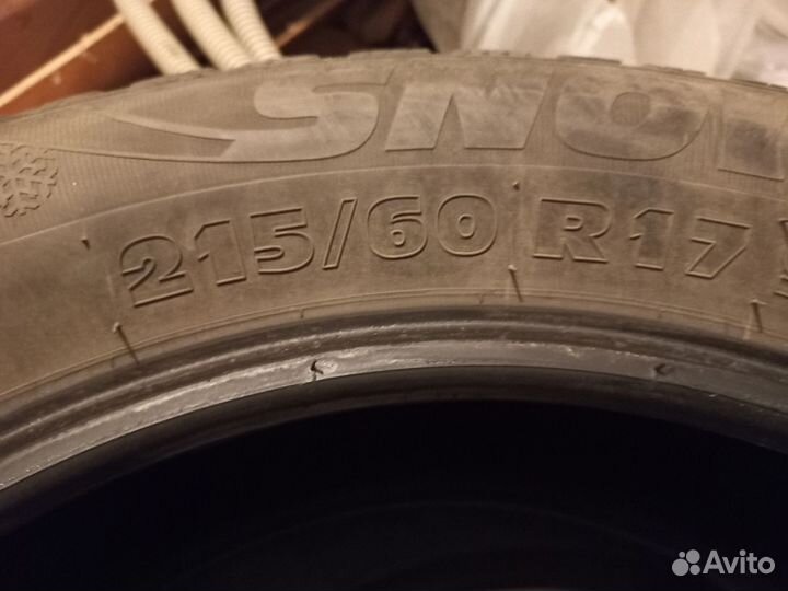 Kormoran Snow 215/60 R17 96H