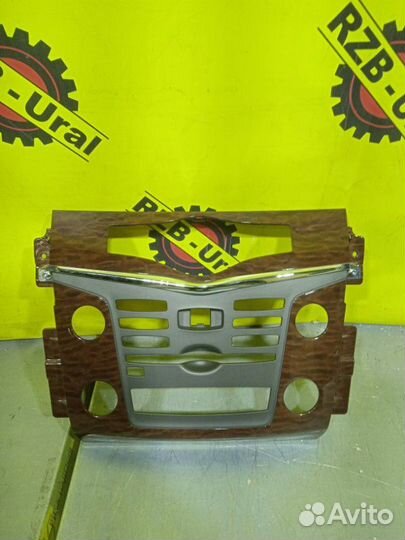 Рамка магнитолы Nissan Patrol Y62 Y62 5.6 2011