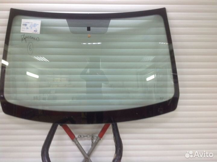 Рено дастер 2010 - лобовое стекло