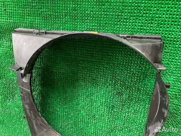 Диффузор радиатора Land Rover Range Rover Sport