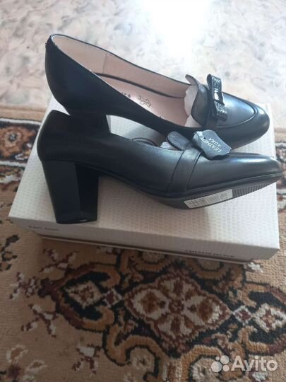 Туфли женские 37 размер натуральная кожа новые