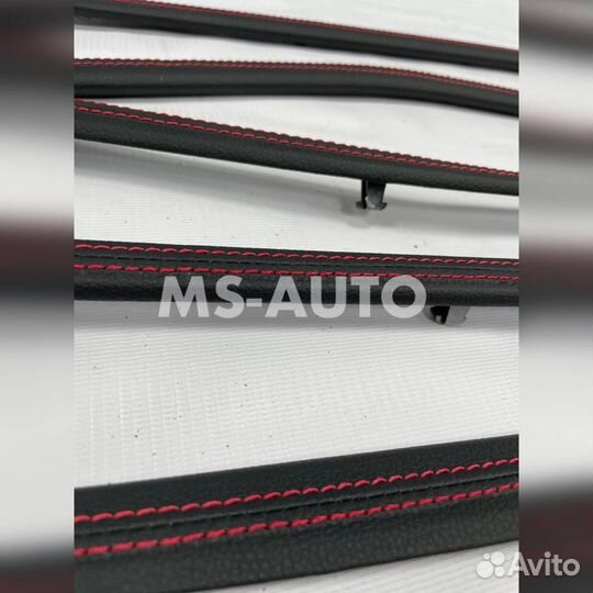 Молдинги салона Лада Веста в коже