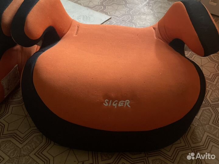 Детское сиденье в машину