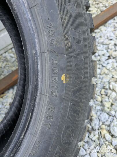 Dunlop SP Winter Ice 03 185/60 R15 88T