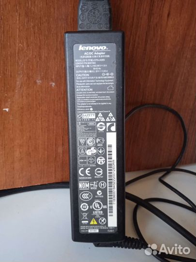 Ас/DC Adapter, Леново