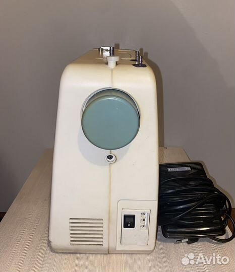 Швейная машина