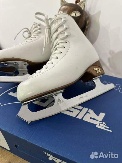 Фигурные коньки risport 220