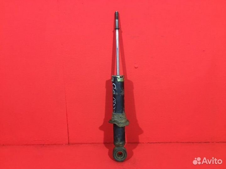 Амортизатор задний Toyota Corolla E12 4zzfe 1.4