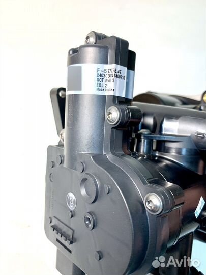 Помпа В сборе С термостатом INA 538036010 ген3