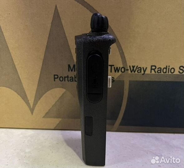 Радиостанция Motorola dp1400