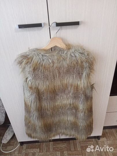 Жилетка женская утепленная