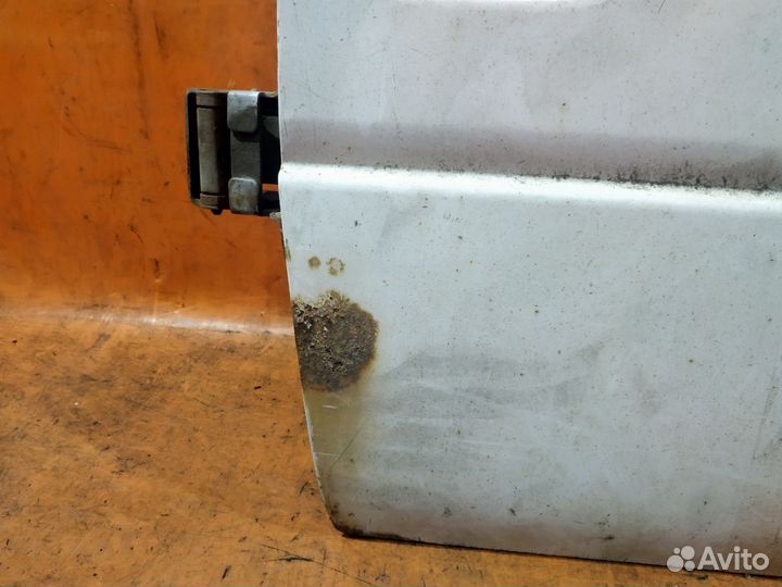 Дверь Nissan Atlas R8F23 (Заднее Левое)